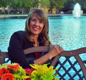 Lois Dalton, property broker in Arizona